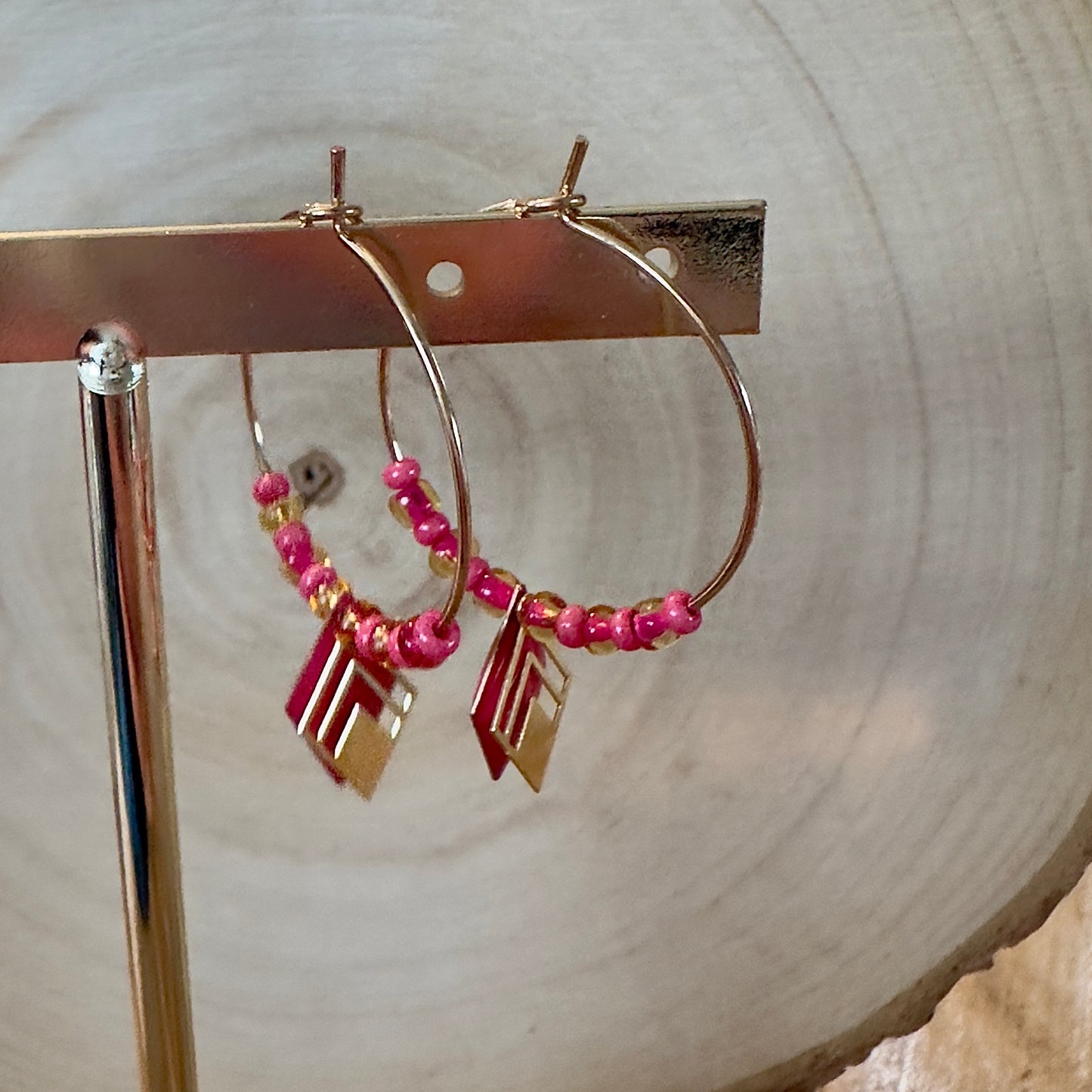 Boucles d’oreilles créoles fuschia