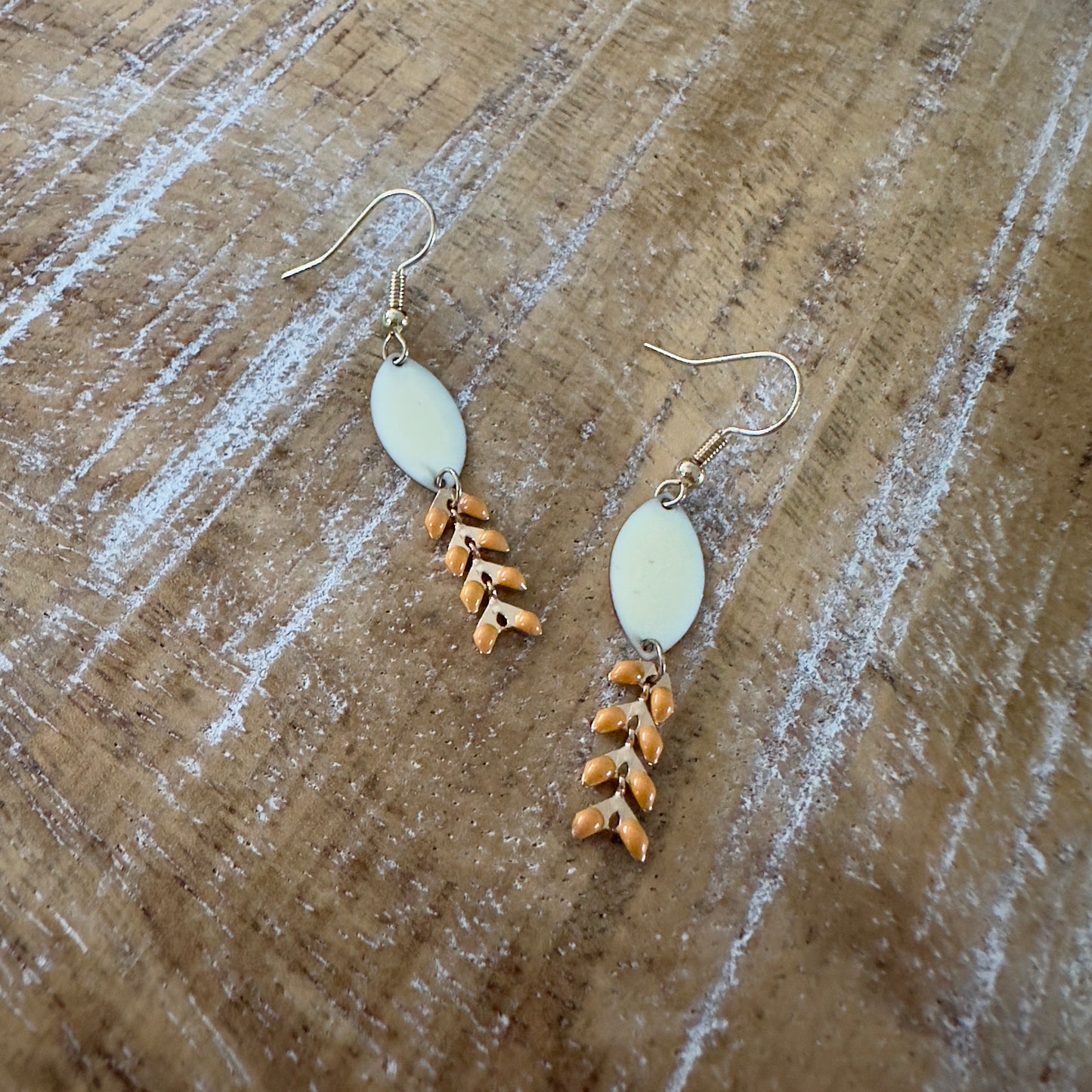 Boucles d’oreilles beige & moutarde