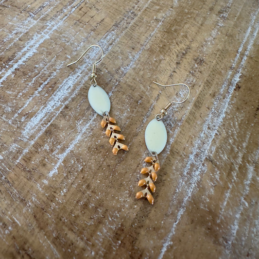 Boucles d’oreilles beige & moutarde