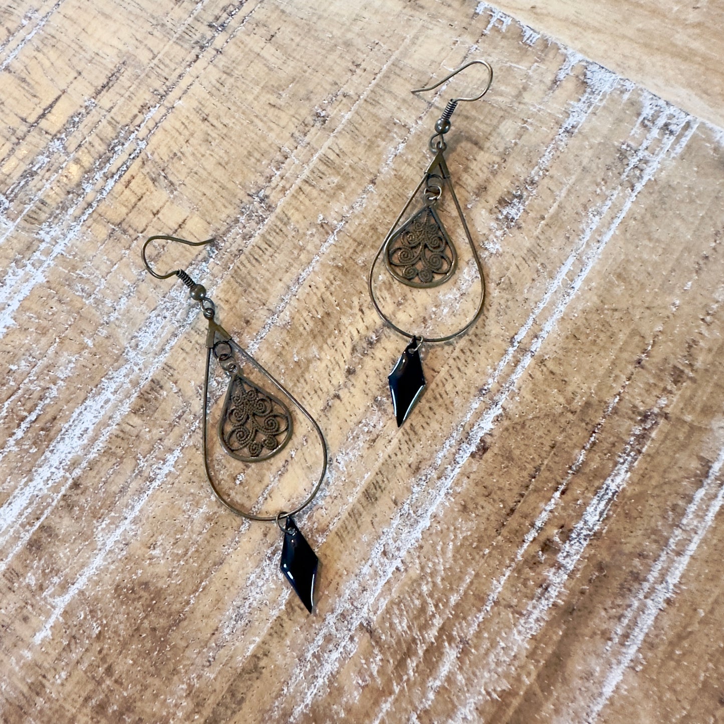 Boucles d’oreilles orientales noires